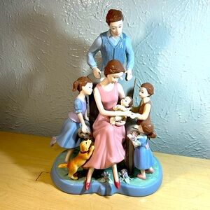 Collectible Porcelain family Be a great gift for Christmas or anytime